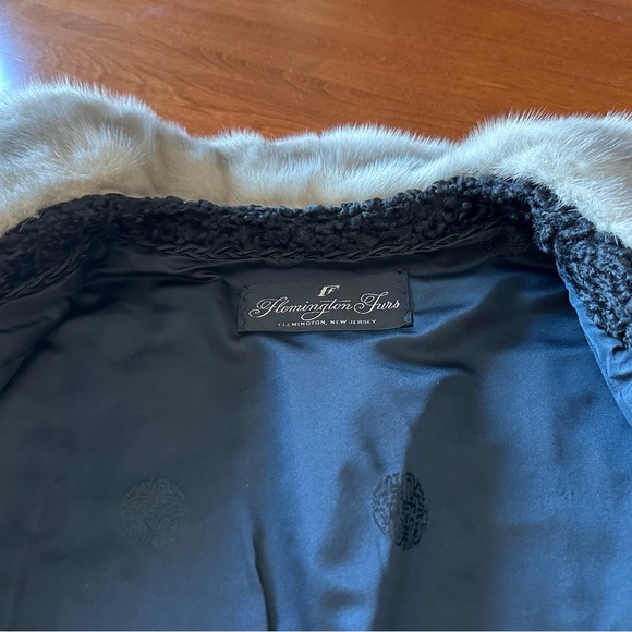 Exquisite Persian Lamb/Mink trim Coat 1950s - Picture 2 of 11